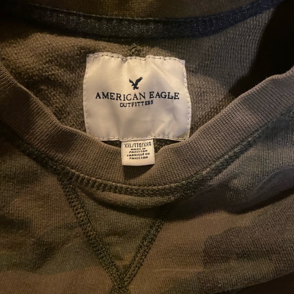 Mens Camo American Eagle crewneck. Tag says XXL but fits closer to XL - Picture 2 of 2